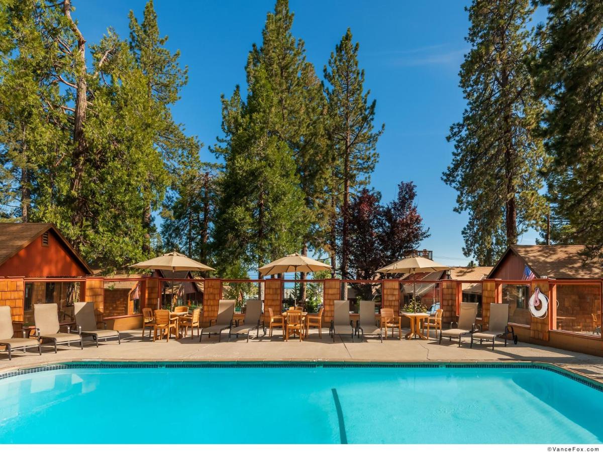 | Cedar Glen Lodge