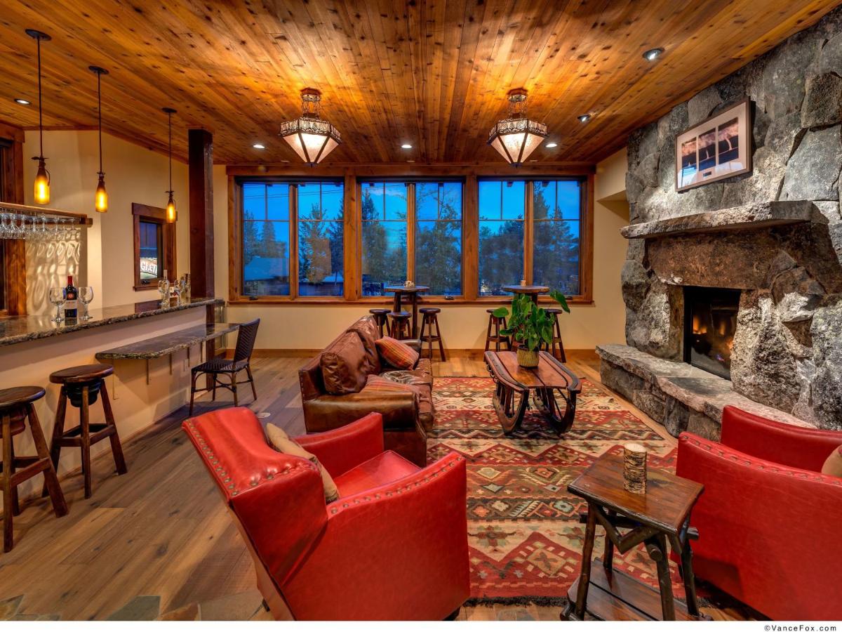| Cedar Glen Lodge