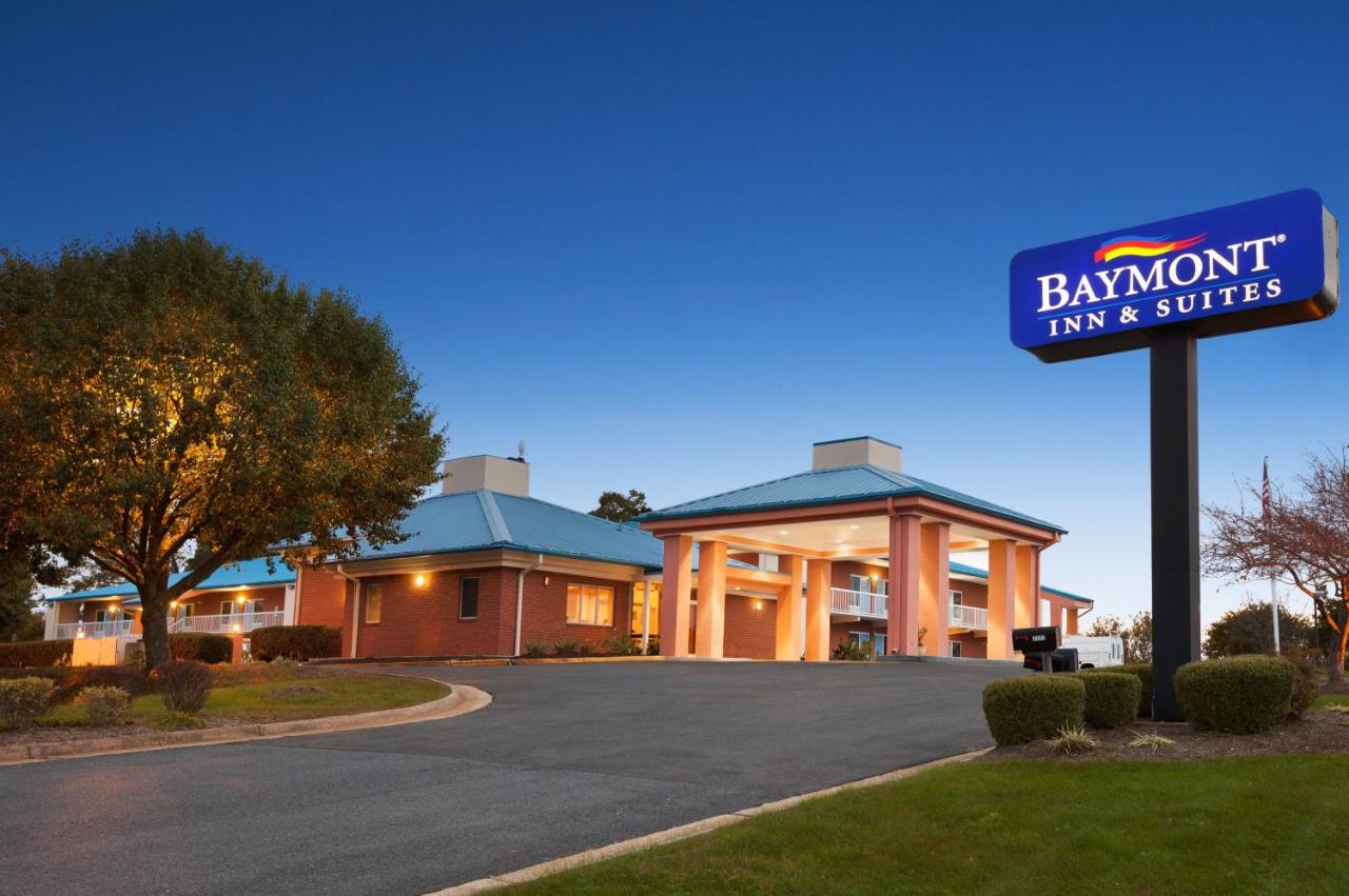 | Baymont by Wyndham Warrenton