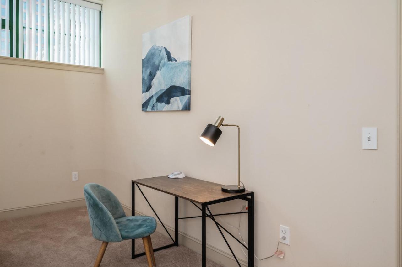 One-Bedroom Apartment (Self Check-in with Virtual Front Desk) at Kasa Arts District Winston-Salem
