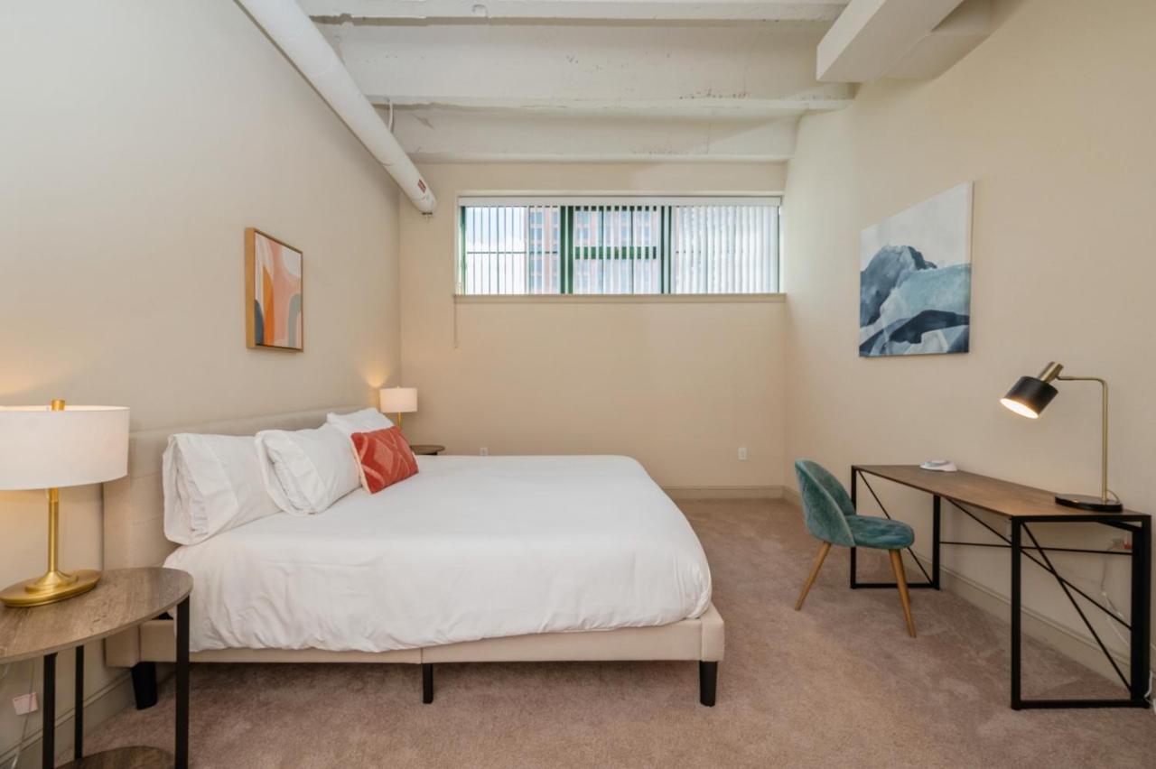 One-Bedroom Apartment (Self Check-in with Virtual Front Desk) at Kasa Arts District Winston-Salem