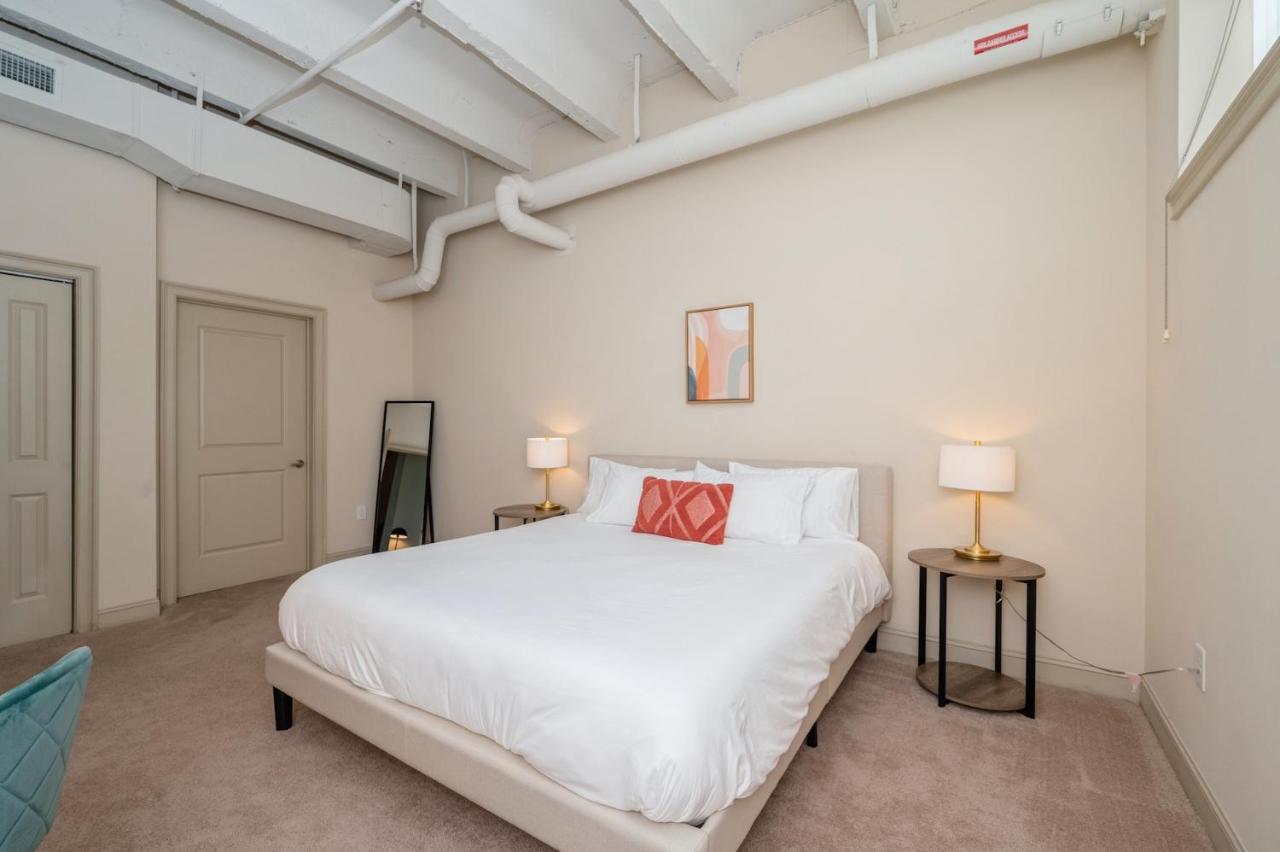 One-Bedroom Apartment (Self Check-in with Virtual Front Desk) at Kasa Arts District Winston-Salem