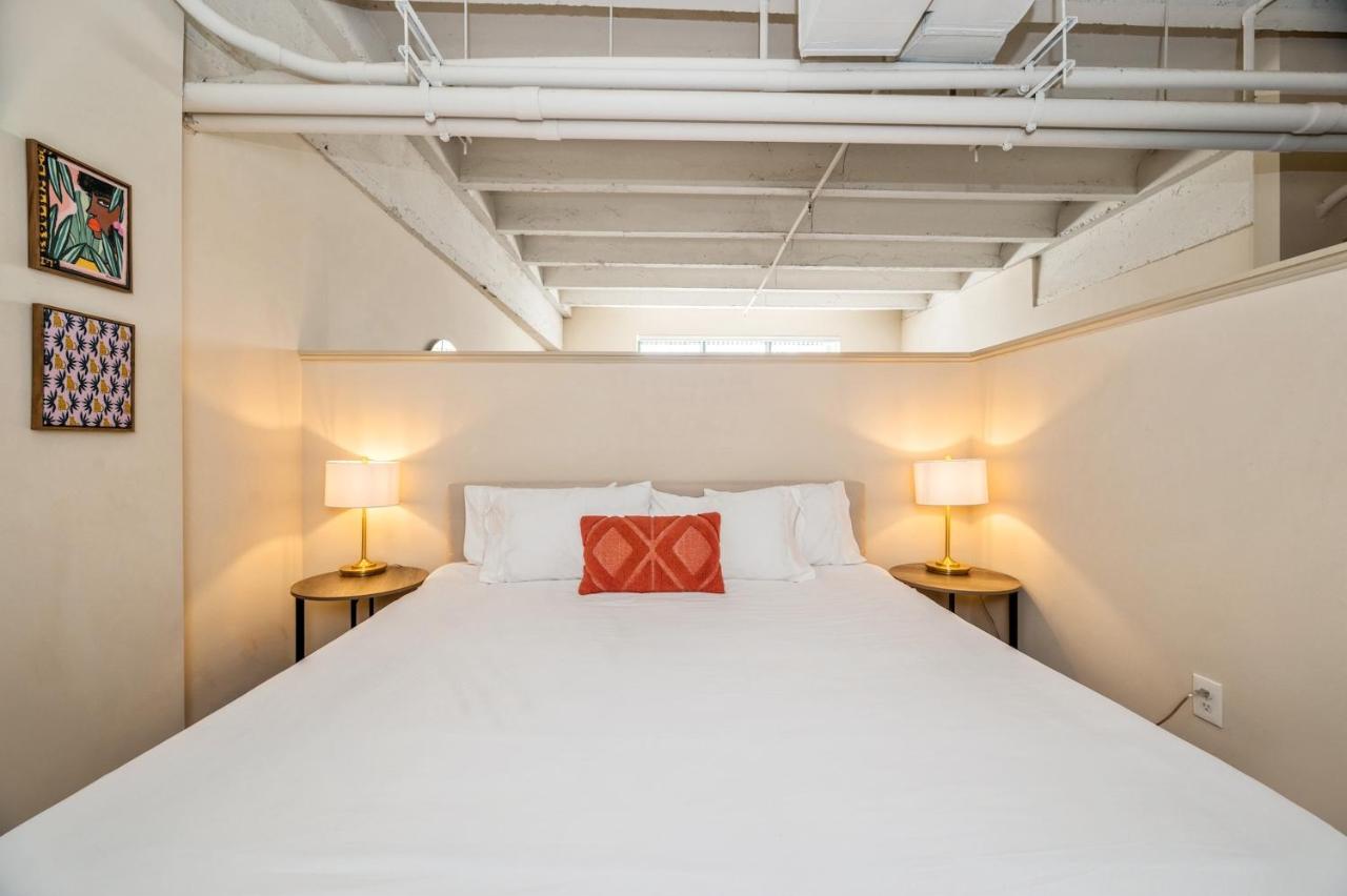 Studio (Self Check-in with Virtual Front Desk) at Kasa Arts District Winston-Salem