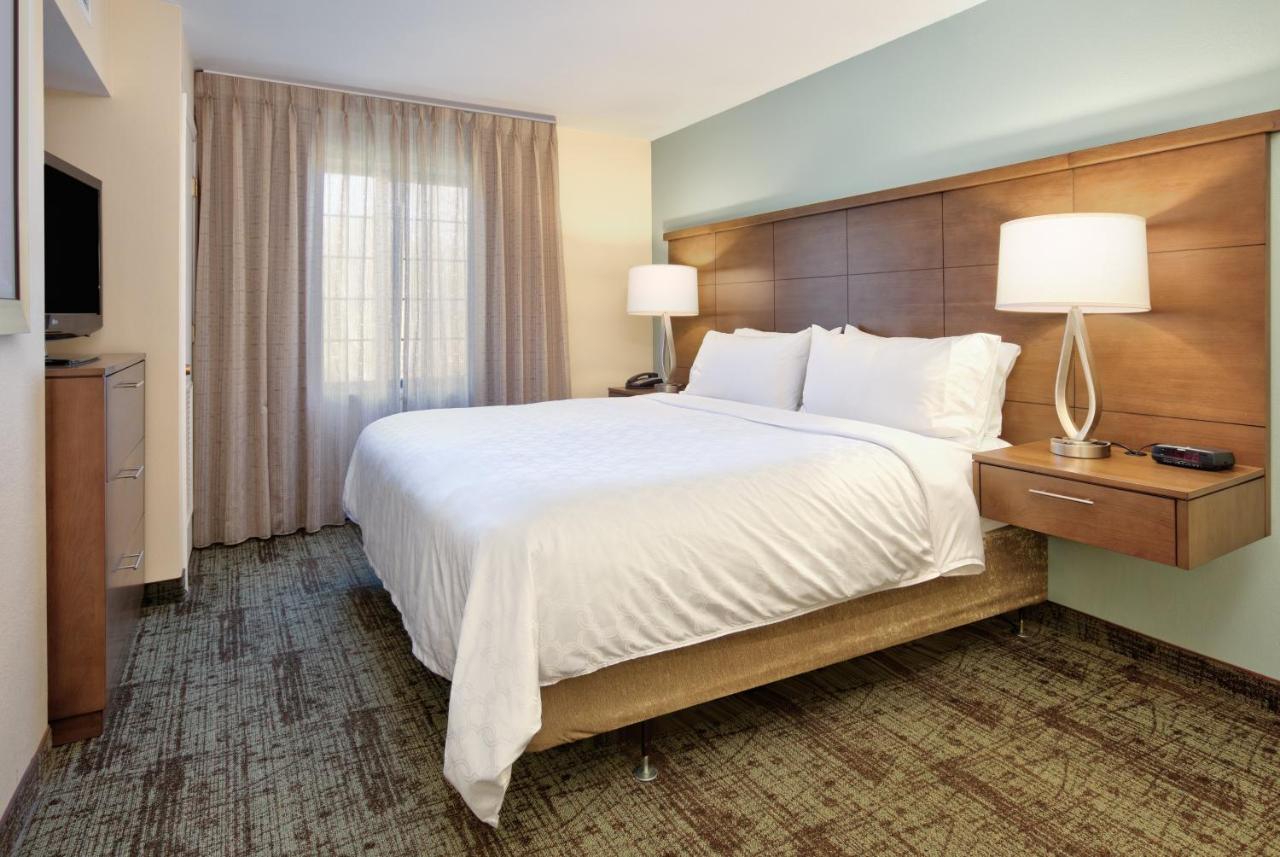 King Suite at Staybridge Suites Corning by IHG