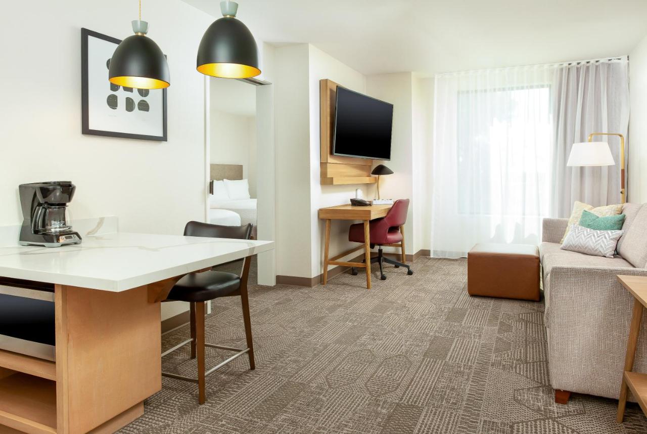 One-Bedroom Queen Room with Two Queen Beds and Mobility Accessible Tub - Non-Smoking at Staybridge Suites - San Bernardino - Loma Linda