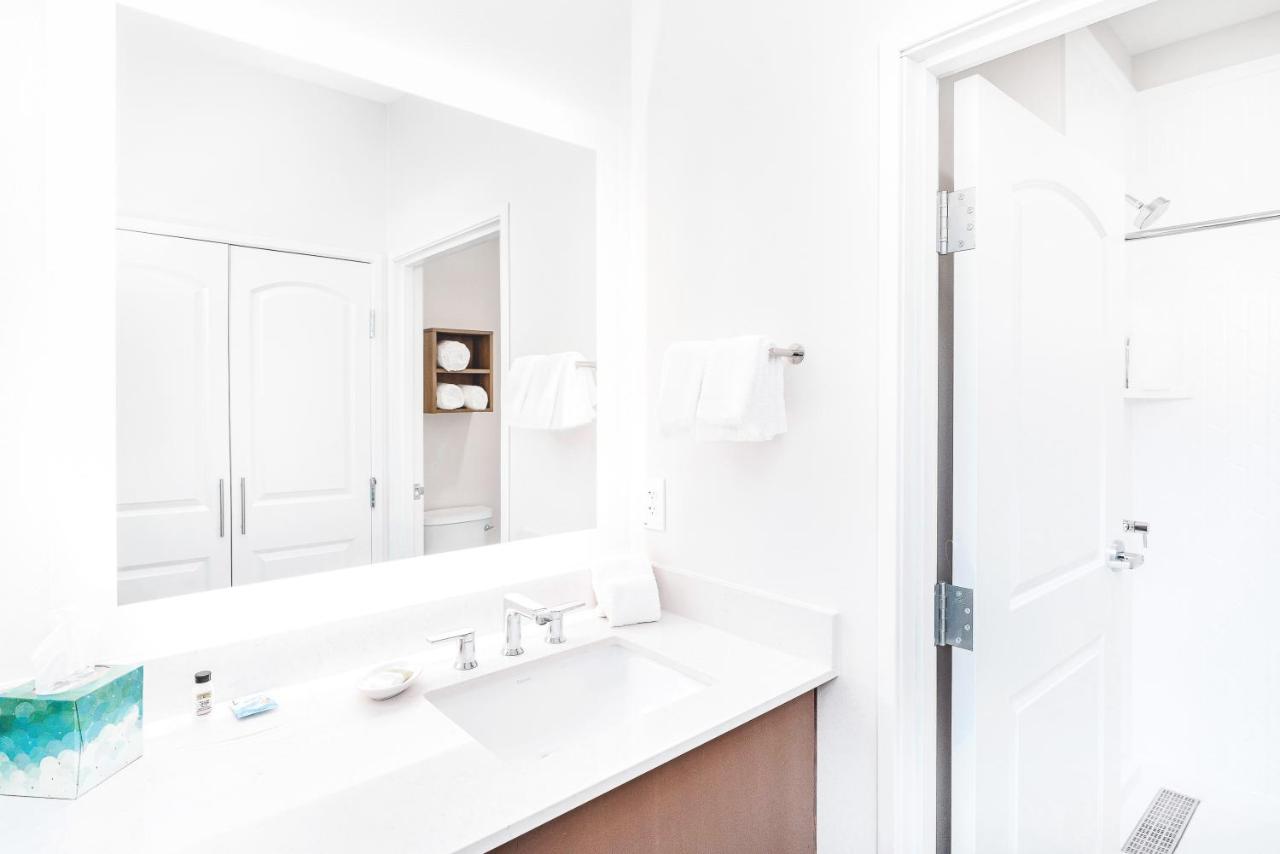 Corner King Studio Suite - Non-Smoking at Staybridge Suites Nashville - Vanderbilt Area by IHG