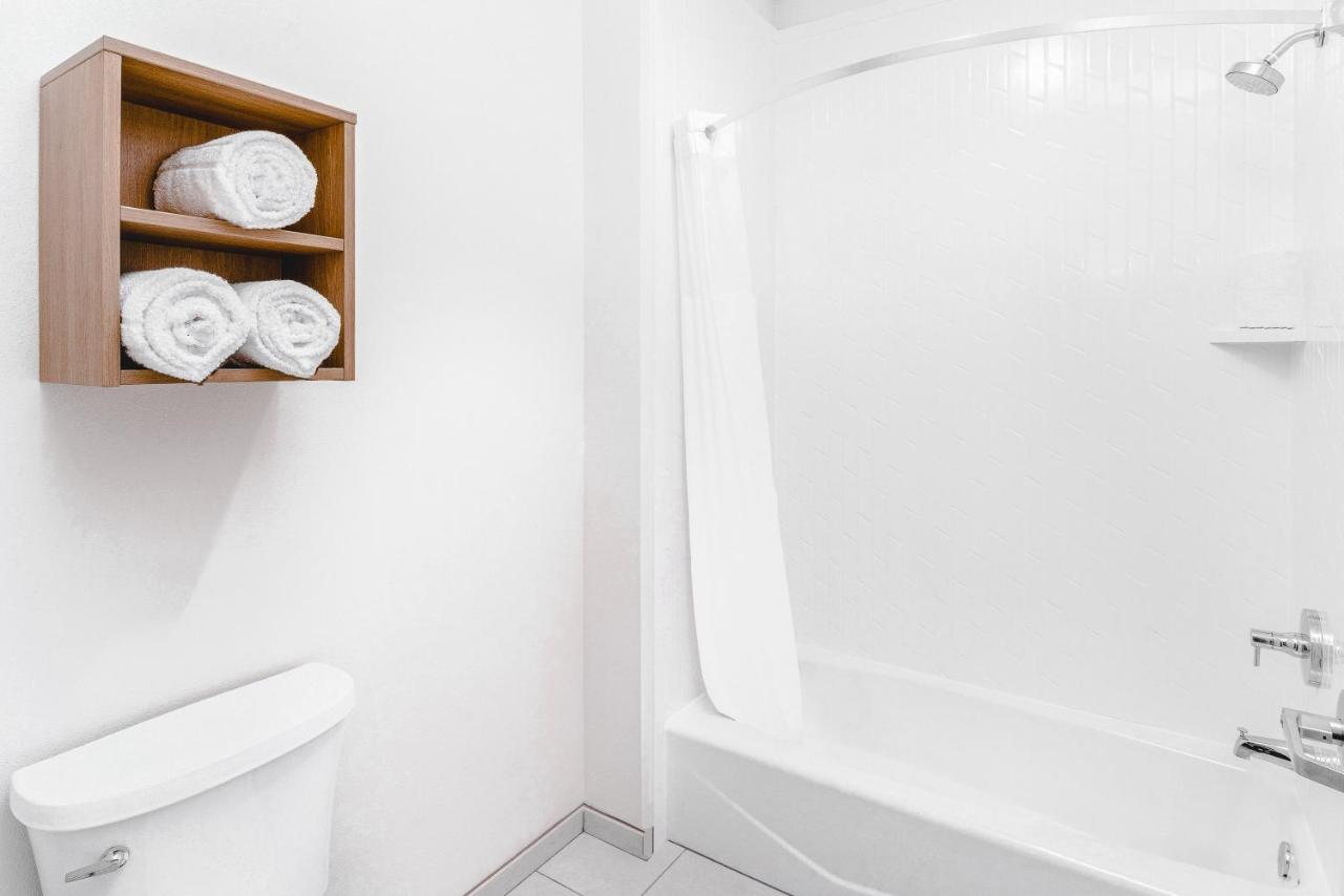 King Studio Suite - Hearing Accessible/Non-Smoking at Staybridge Suites Nashville - Vanderbilt Area by IHG