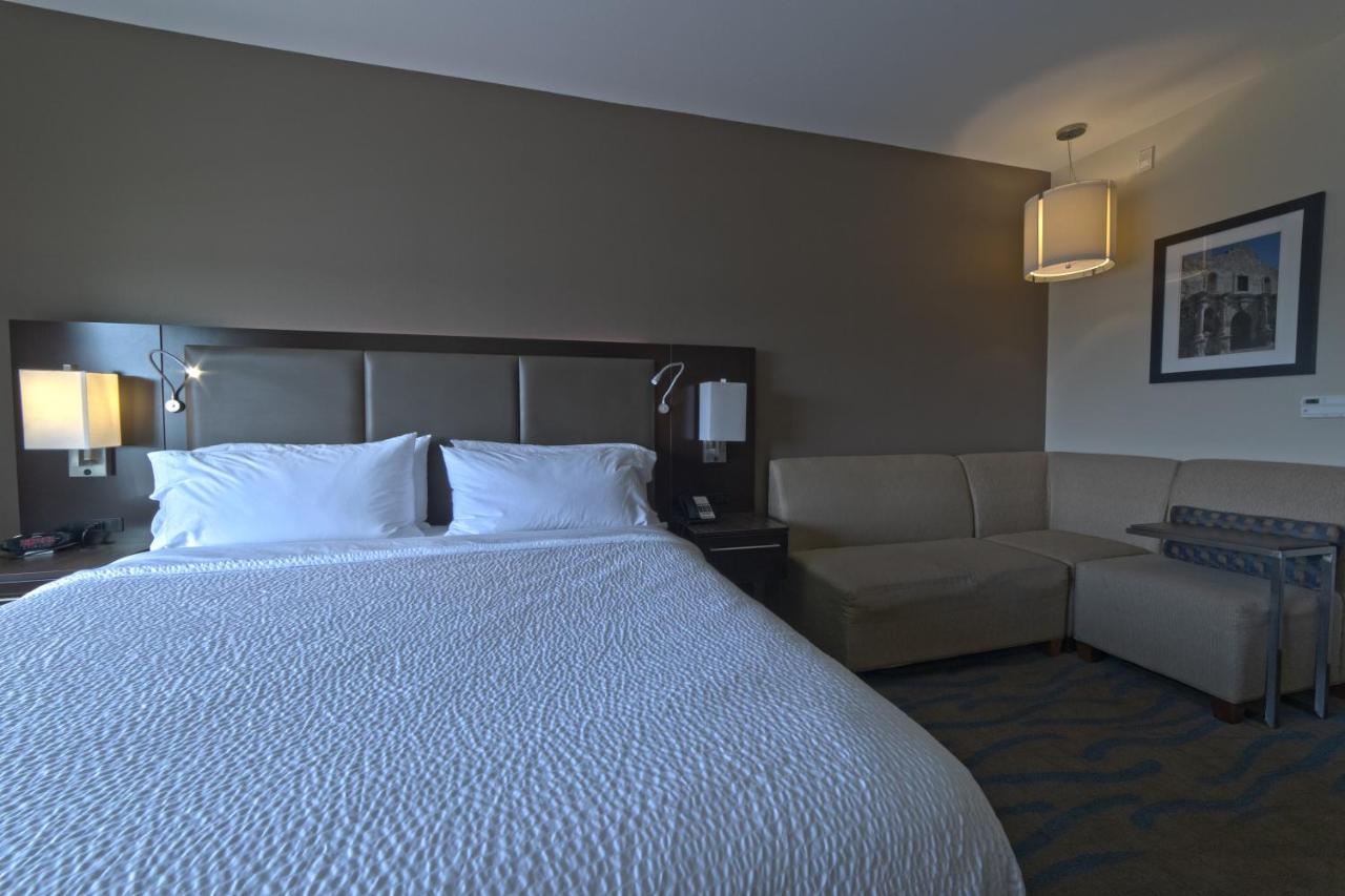 King Room at Holiday Inn San Antonio Northwest, an IHG Hotel
