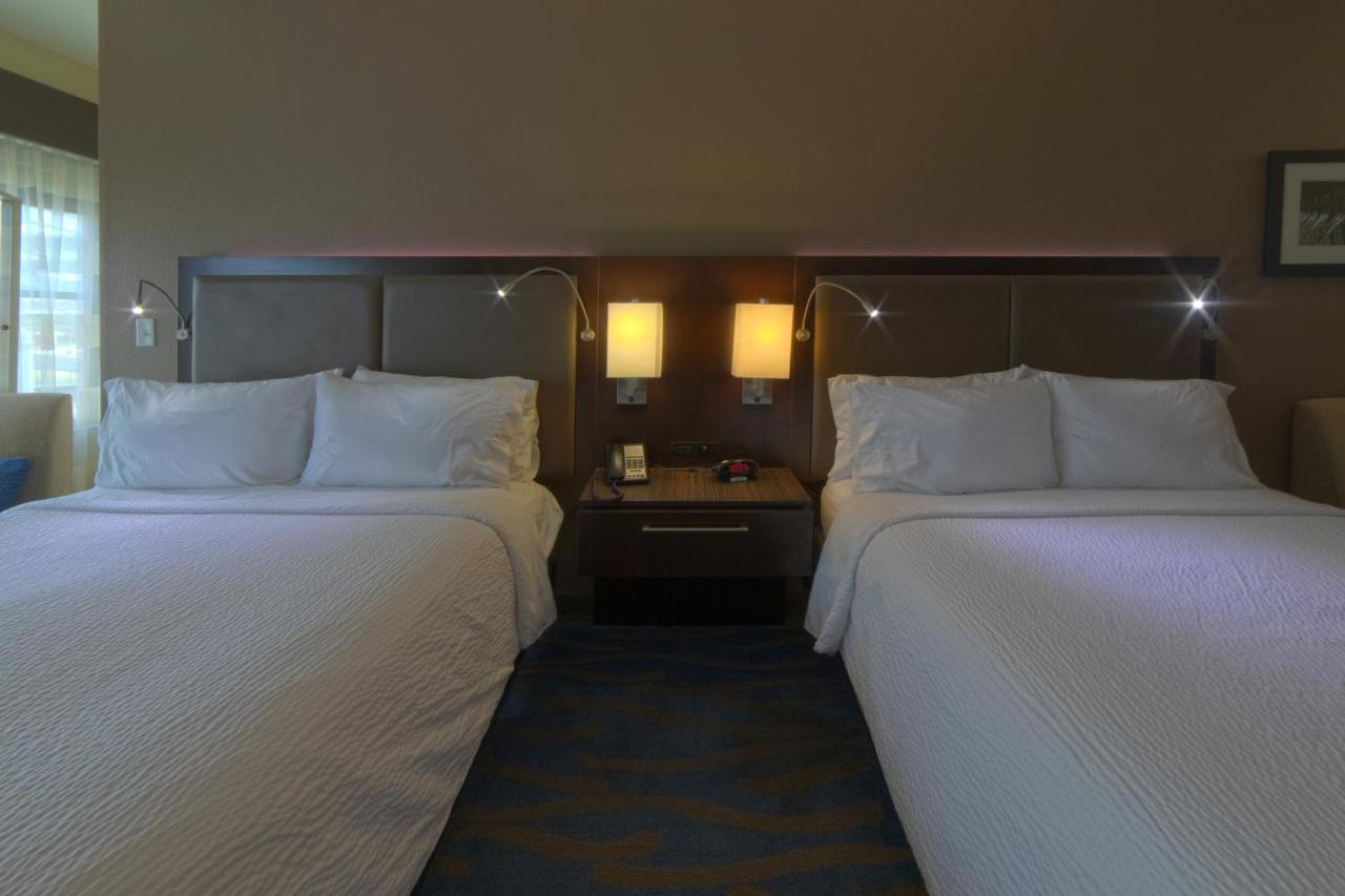 Queen Room with Two Queen Beds at Holiday Inn San Antonio Northwest, an IHG Hotel
