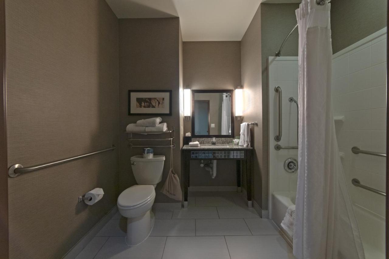 Queen Room with Two Queen Beds at Holiday Inn San Antonio Northwest, an IHG Hotel