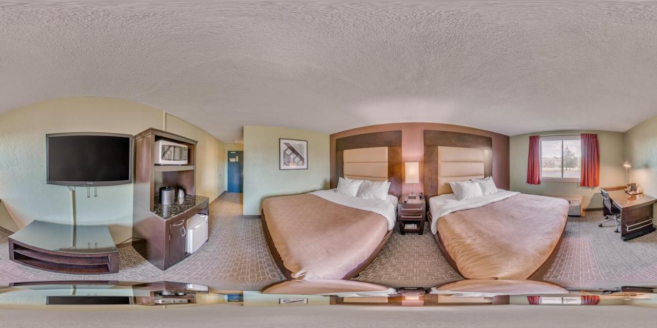 Standard Queen Room with Two Queen Beds - Non-Smoking at Econo Lodge Hurley - Ironwood