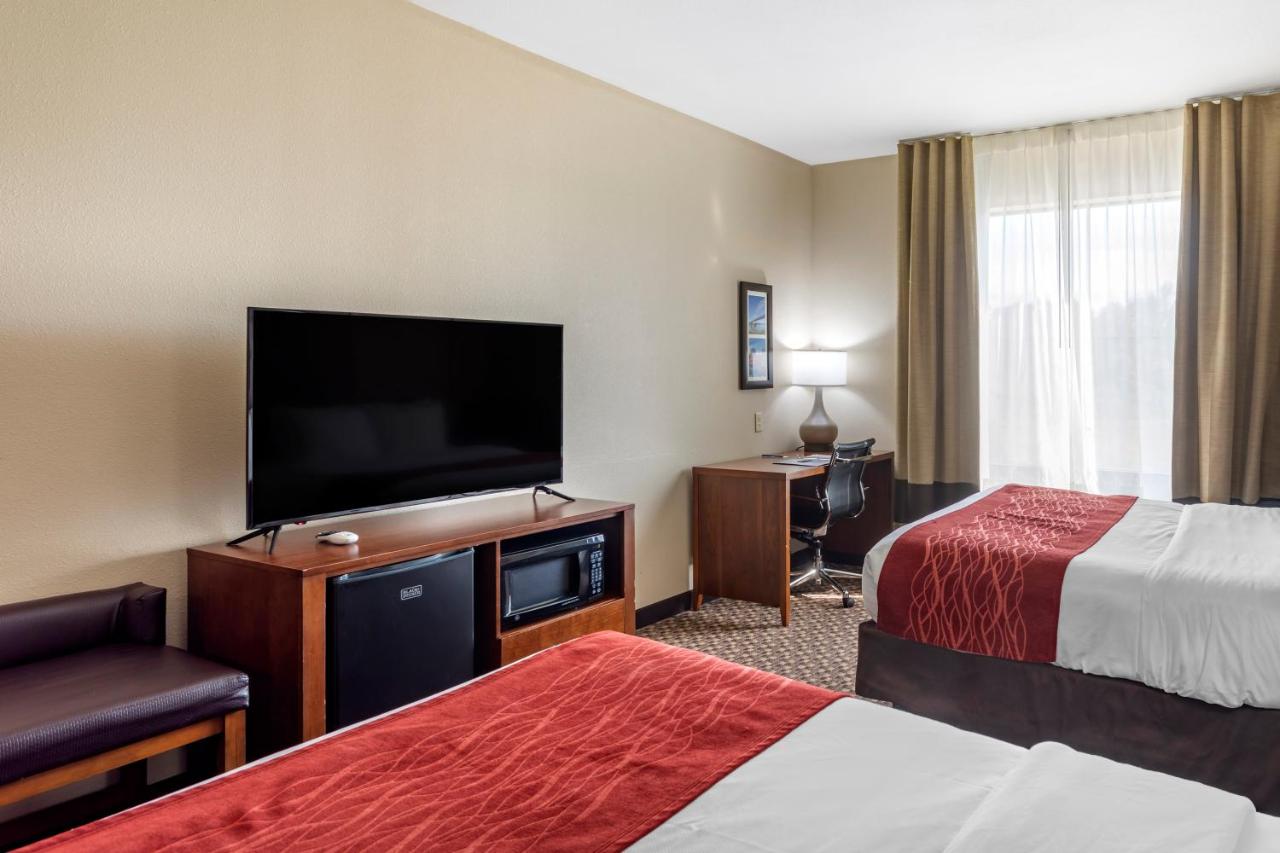 | Comfort Inn & Suites Atoka-Millington