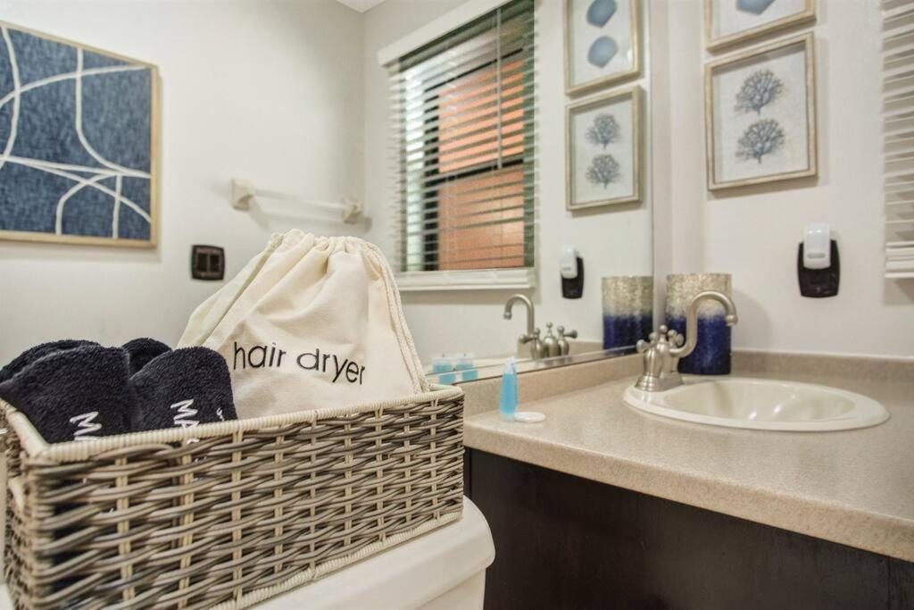 | Family Friendly Pool Paradise Retreat Near Beaches