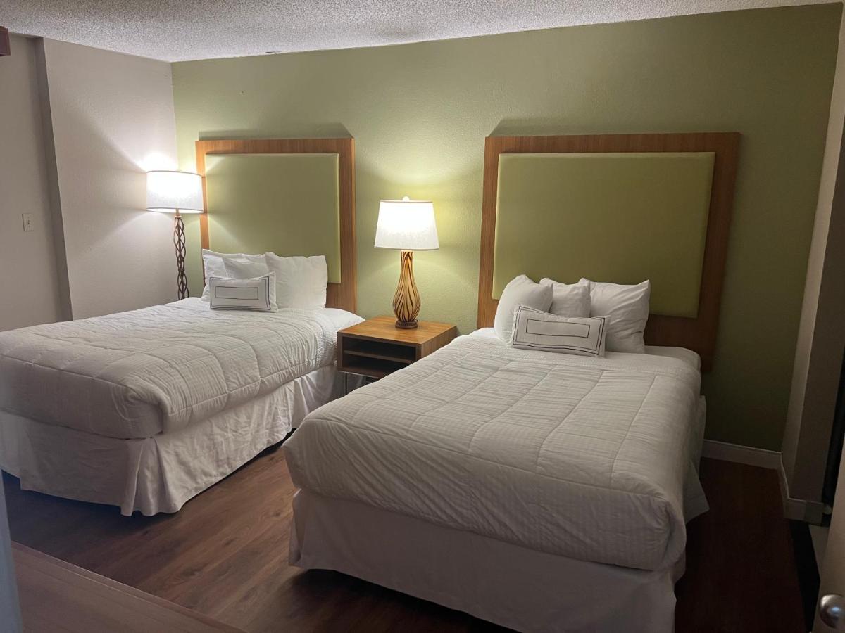 | Baymont Inn and Suites