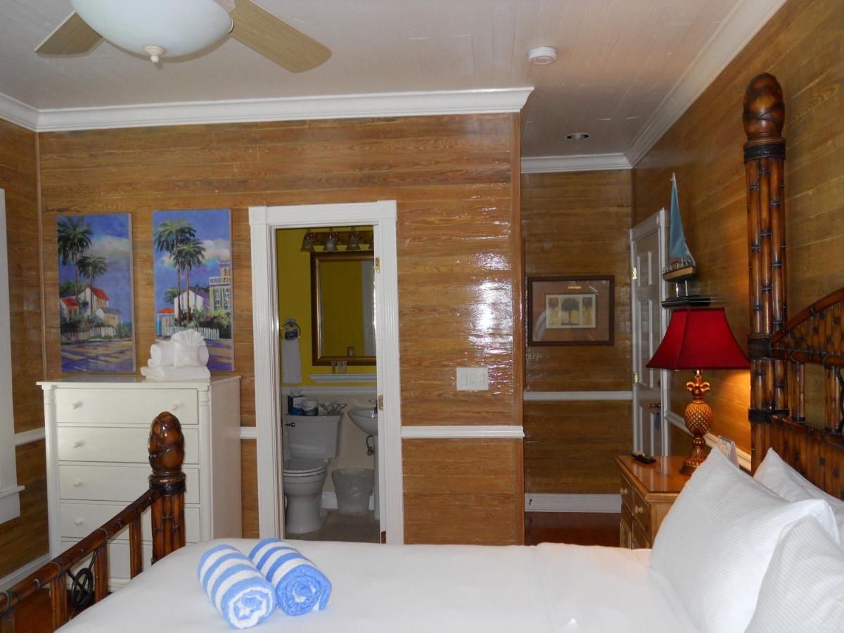 | Duval Inn - Key West