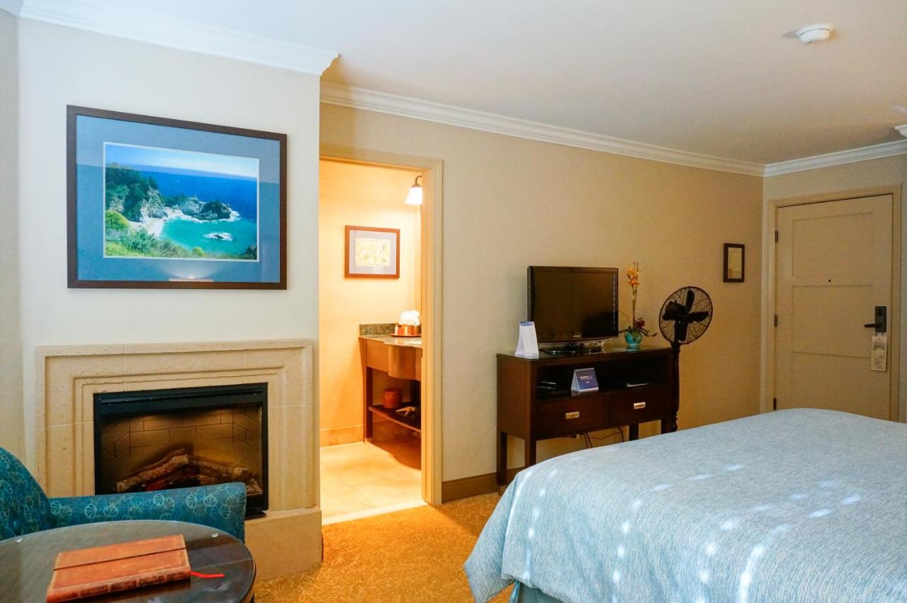 Standard King Room at Blue Dolphin Inn