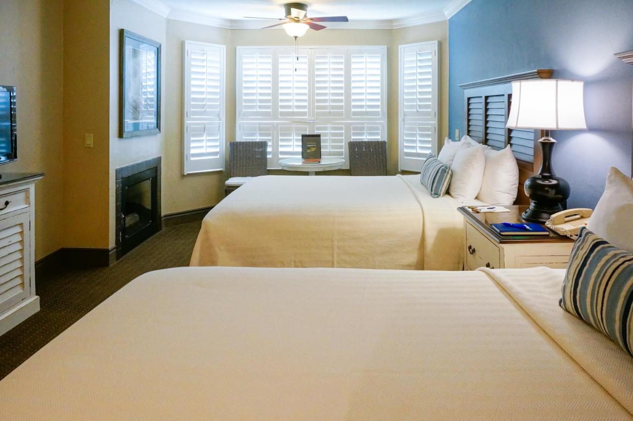 Deluxe Two Queen Beds Room at Sand Pebbles Inn