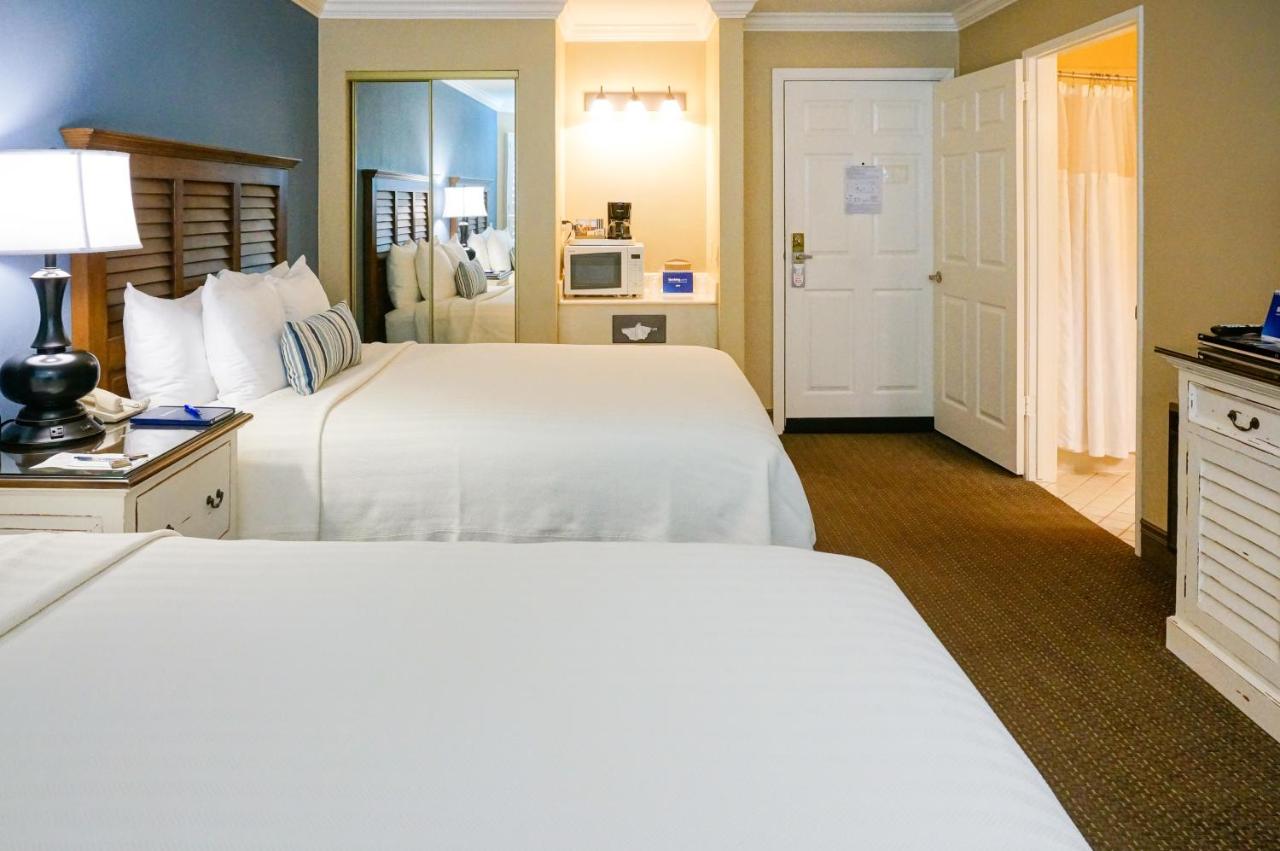 Deluxe Two Queen Beds Room at Sand Pebbles Inn