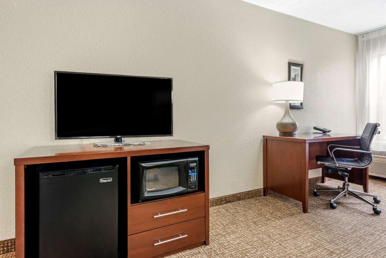  | Comfort Inn & Suites Cincinnati Eastgate