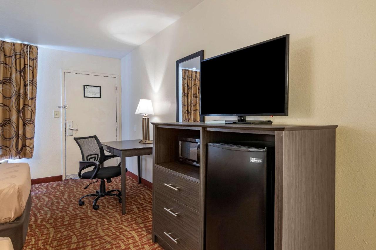 Double Room with Two Double Beds - Non-Smoking at Quality Inn At Town Center