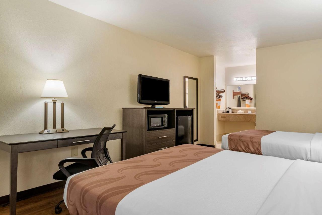 Double Room with Two Double Beds - Non-Smoking/Pet Friendly at Quality Inn At Town Center