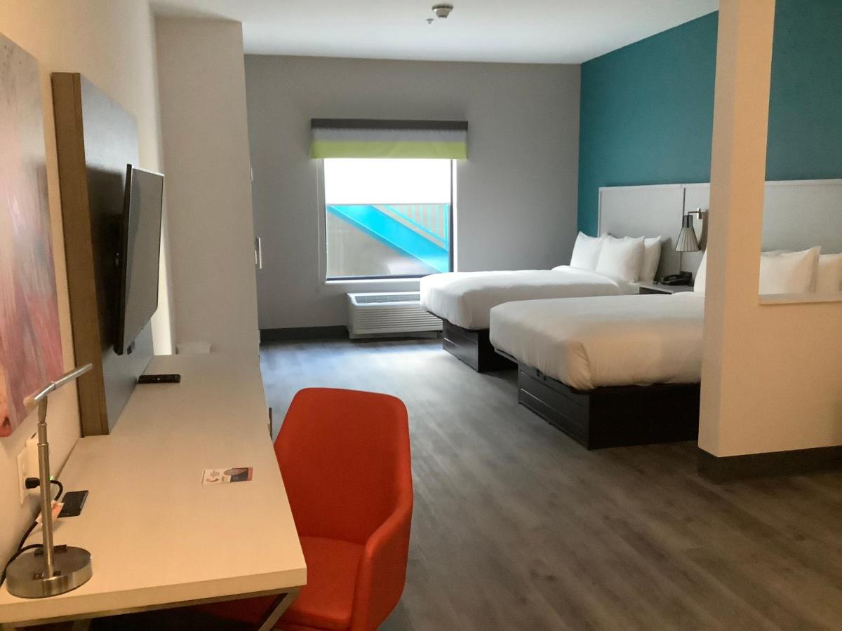 Queen Suite with Two Queen Beds - Non Smoking at Comfort Suites Colorado Springs East -Medical Center Area