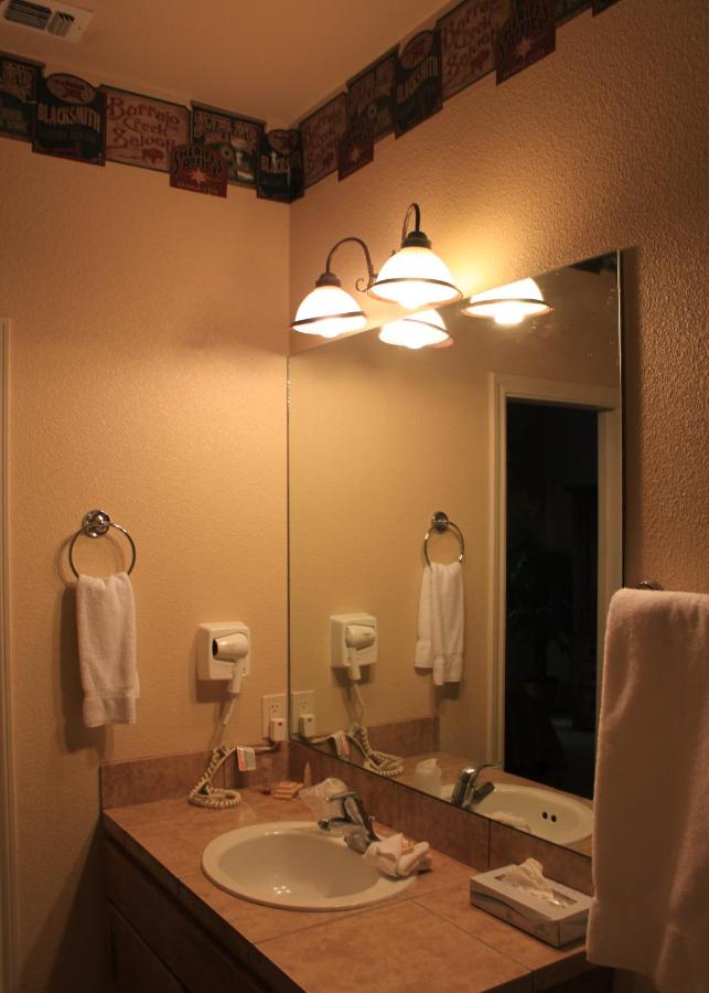 Deluxe One-Bedroom Suite at Flying L Ranch Resort