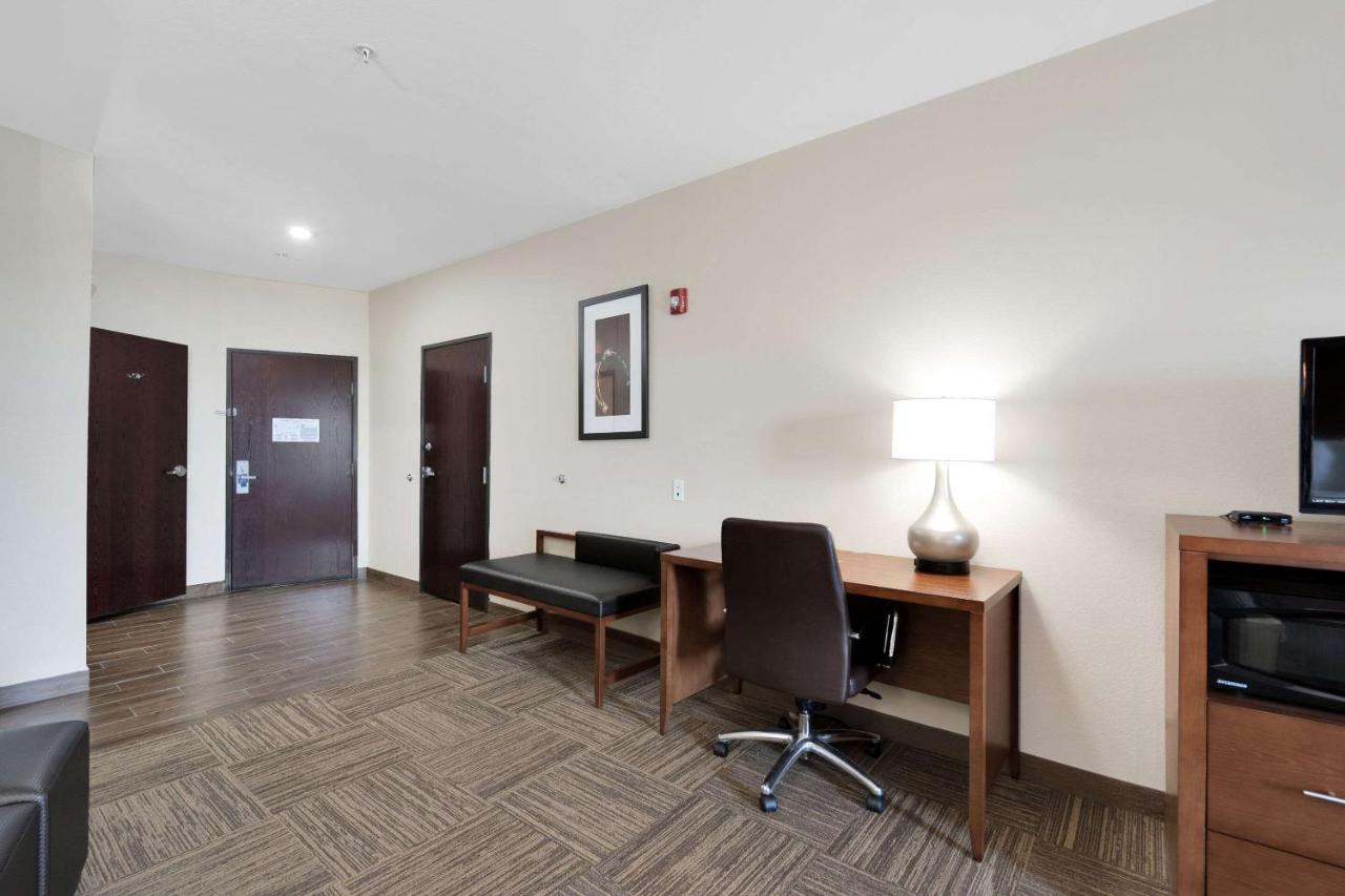 King Suite - Disability Access/Non-Smoking at Comfort Suites University