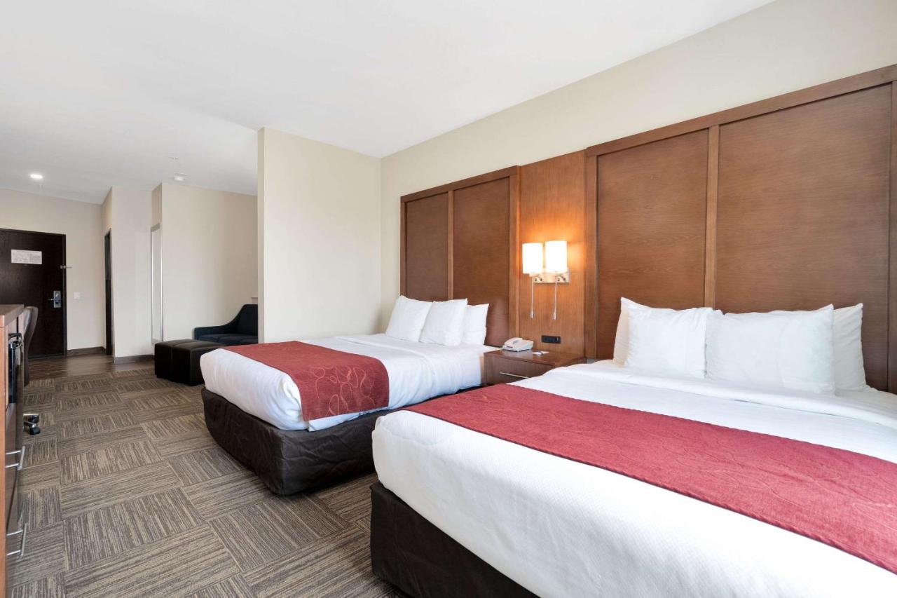 Queen Suite with Two Queen Beds - Non-Smoking at Comfort Suites University
