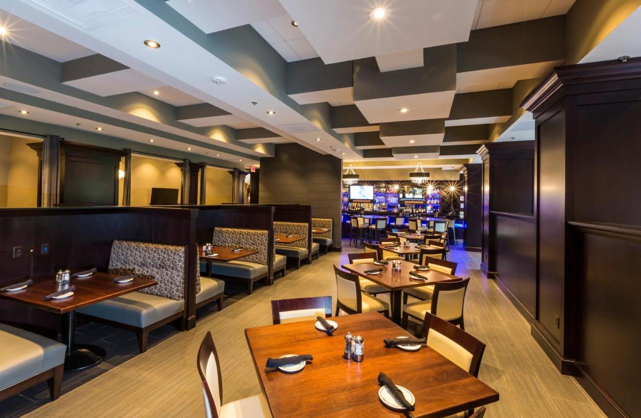  | Crowne Plaza Shenandoah - The Woodlands