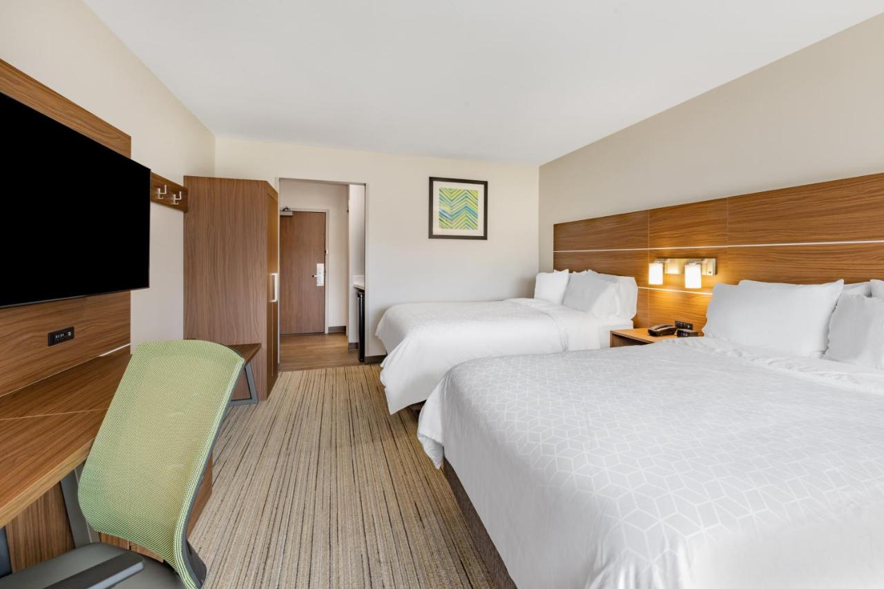  | Holiday Inn Express & Suites - Lincoln Downtown , an IHG Hotel