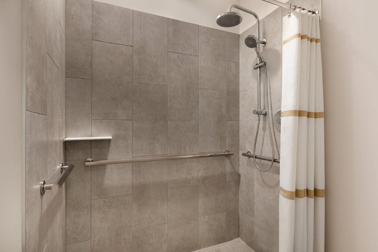 | Crowne Plaza College Park - Washington DC