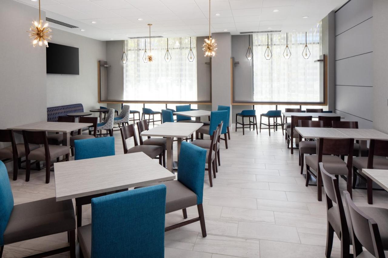 | Holiday Inn Express - Washington DC Downtown, an IHG Hotel