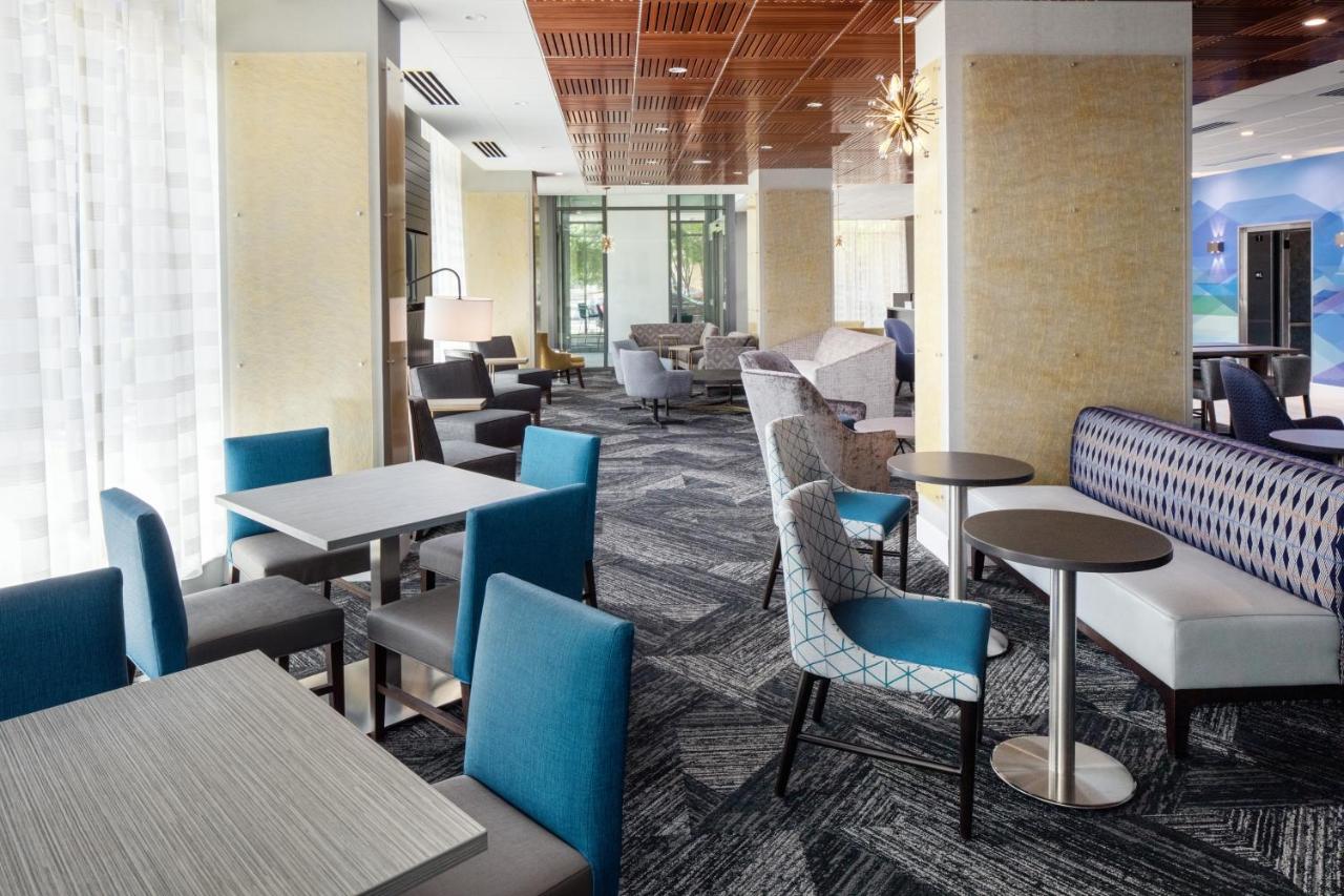  | Holiday Inn Express - Washington DC Downtown, an IHG Hotel