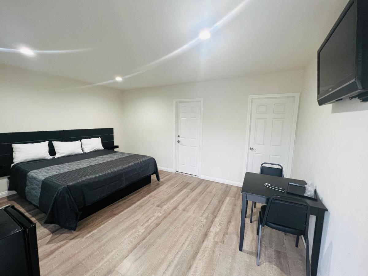 | Holly Park Motel near LAX