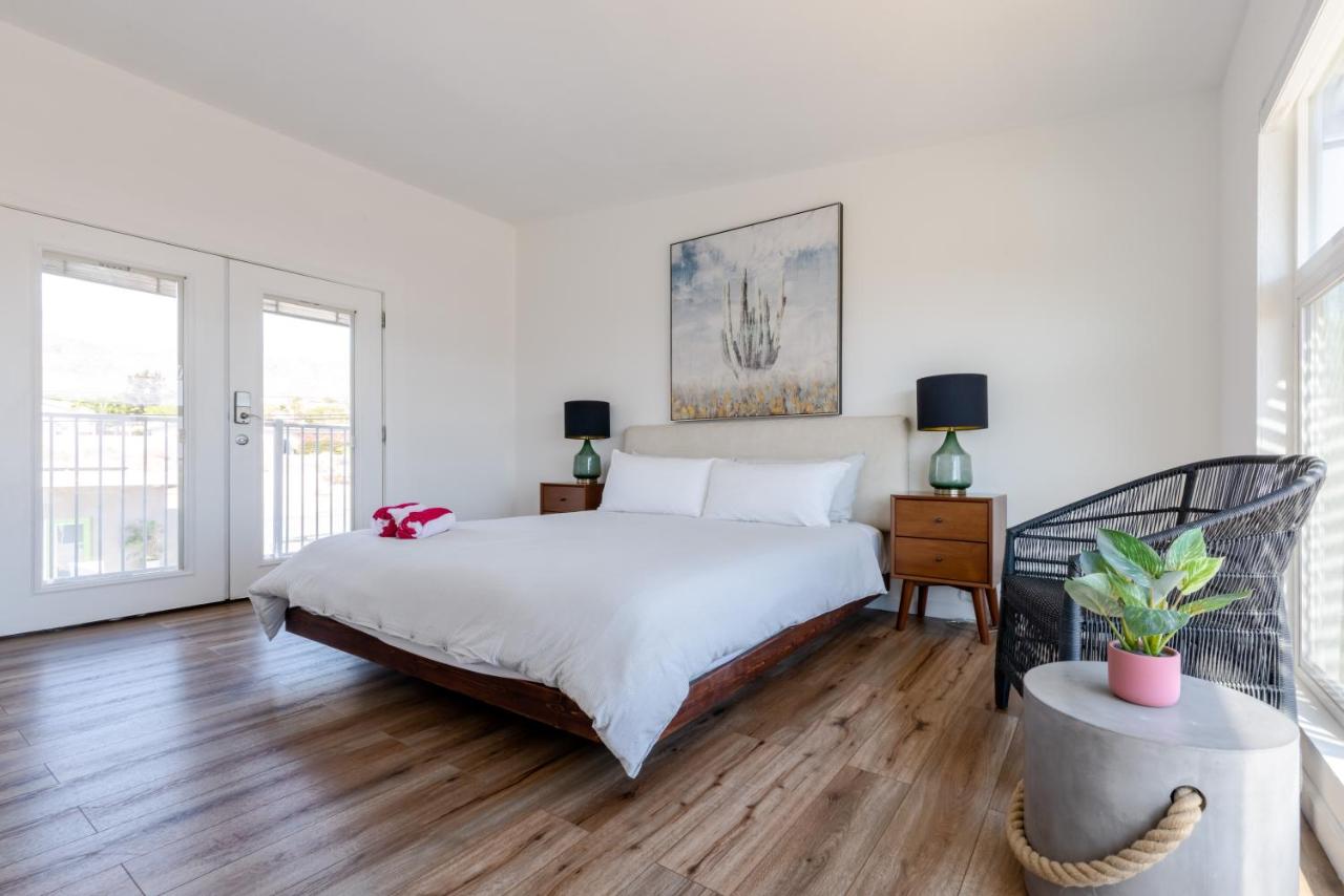 | Desert Hot Springs Inn