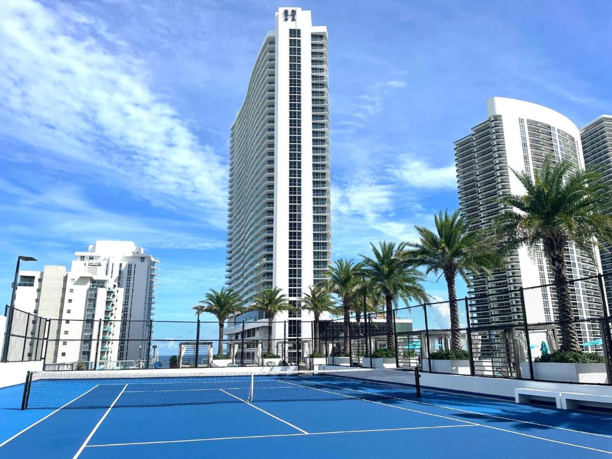 | Hyde Beach House Luxury Apartment