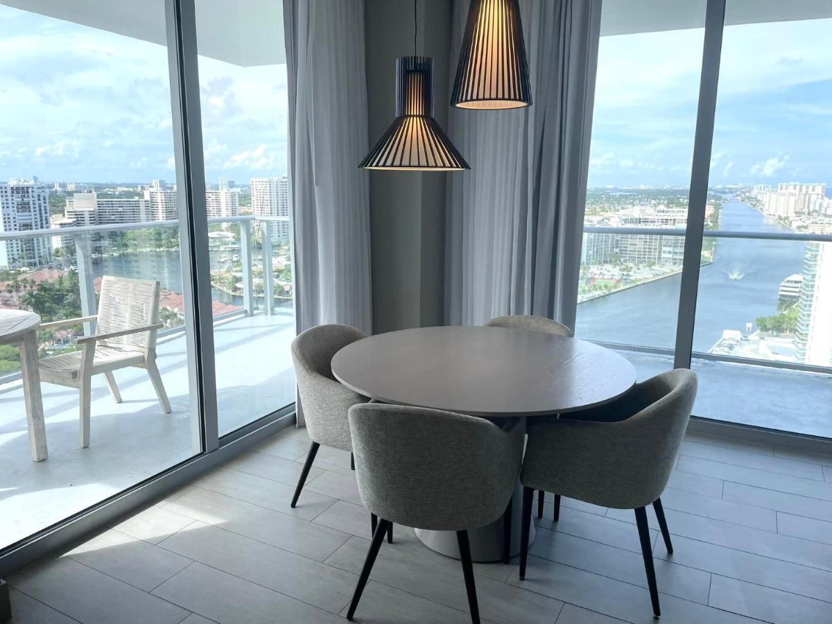| Hyde Beach House Luxury Apartment