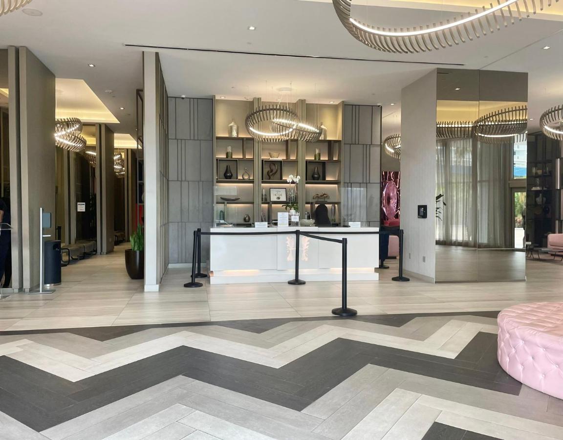 | Hyde Beach House Luxury Apartment