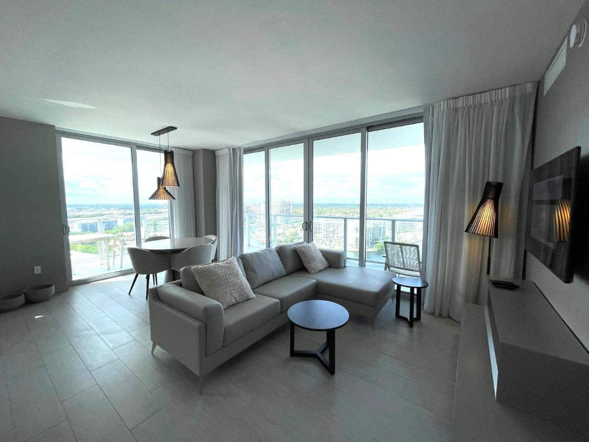  | Hyde Beach House Luxury Apartment