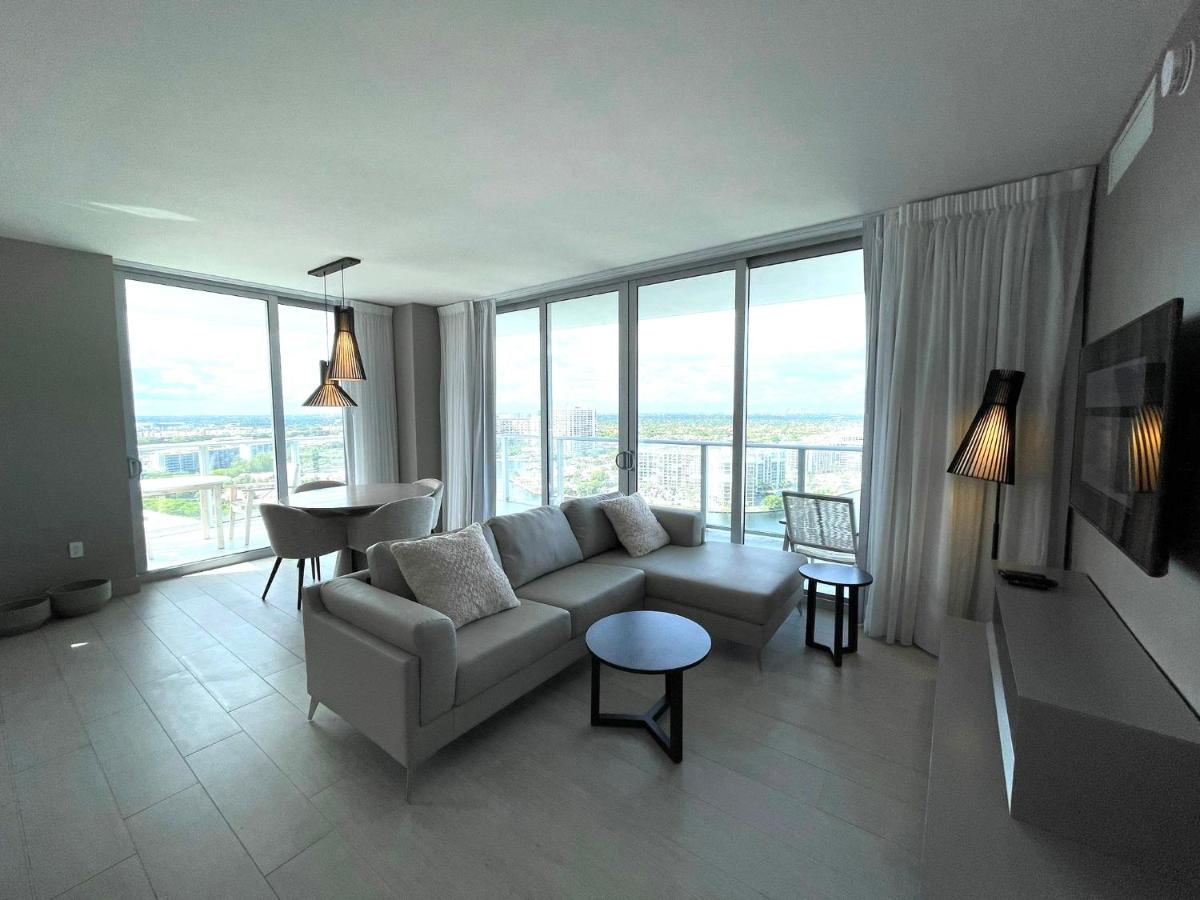 | Hyde Beach House Luxury Apartment