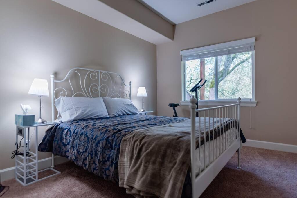  | Cozy One Bedroom Unit in North West Portland