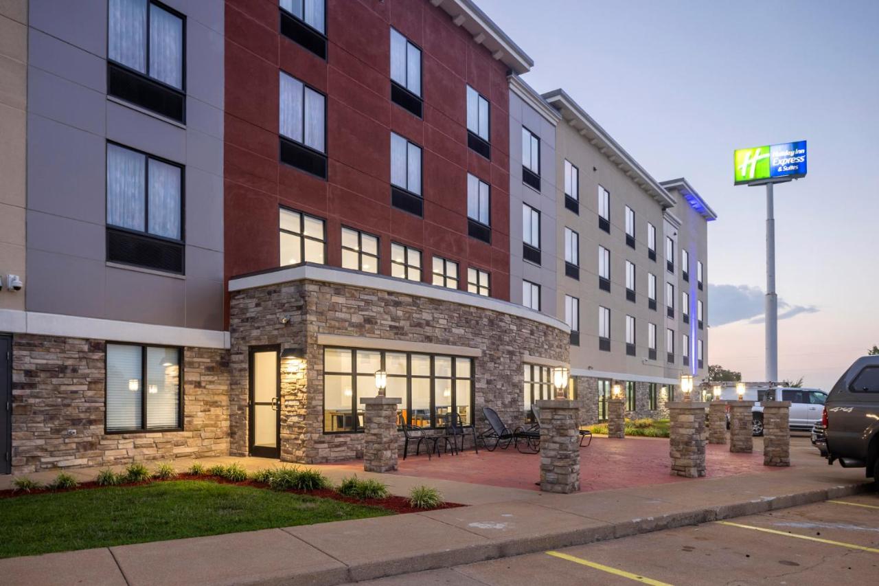  | Holiday Inn Express Hotel & Suites FESTUS - SOUTH ST. LOUIS
