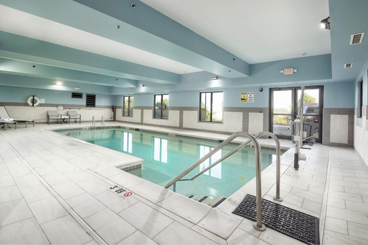  | Holiday Inn Express Hotel & Suites FESTUS - SOUTH ST. LOUIS