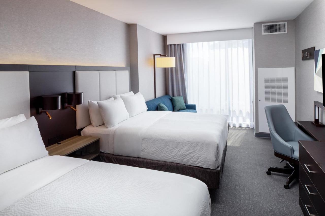  | Holiday Inn Express - Washington DC Downtown, an IHG Hotel