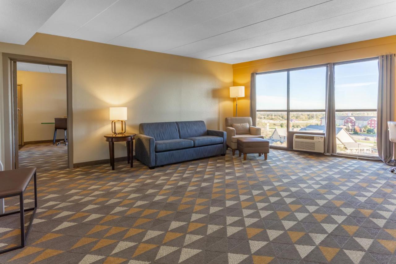 King Suite with Sofa Bed - Non-Smoking at Holiday Inn Rockford(I-90&Rt 20/State St) by IHG