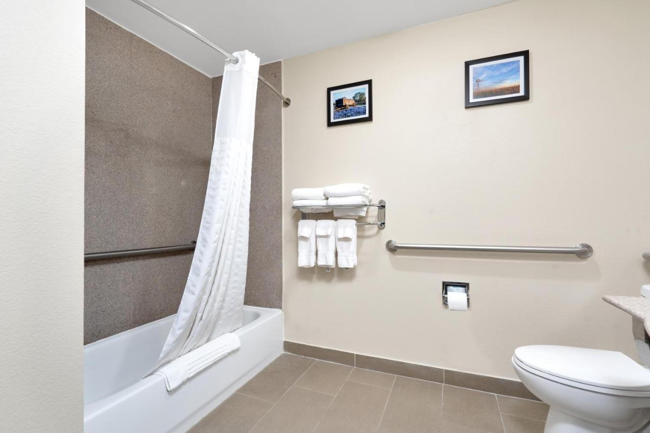 King Suite - Accessible/Non-Smoking at Comfort Suites University