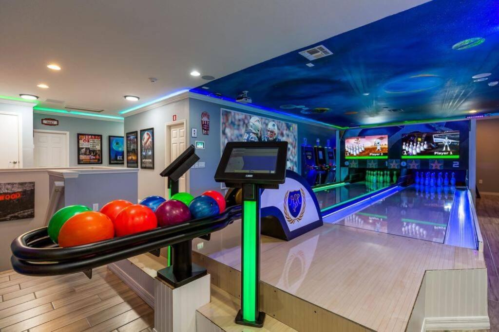  | Hollywood Bowling Villa (Solterra)