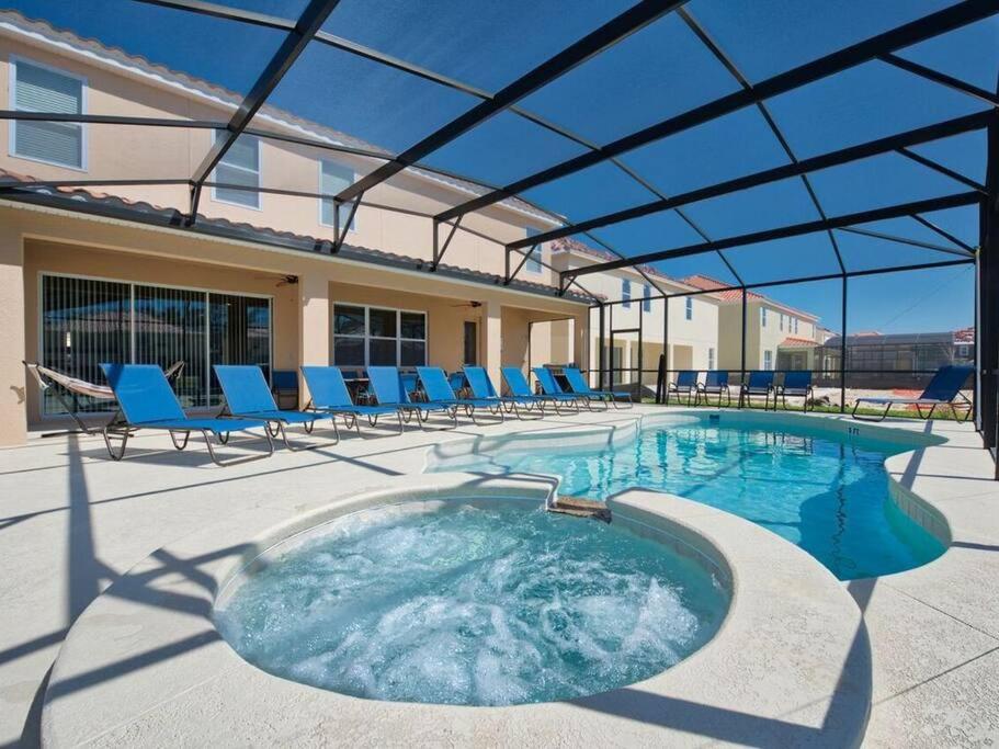  | Hollywood Bowling Villa (Solterra)