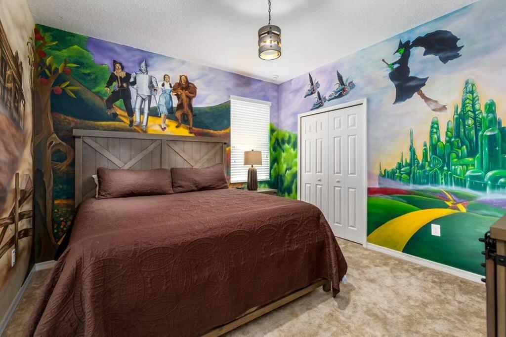  | Hollywood Bowling Villa (Solterra)